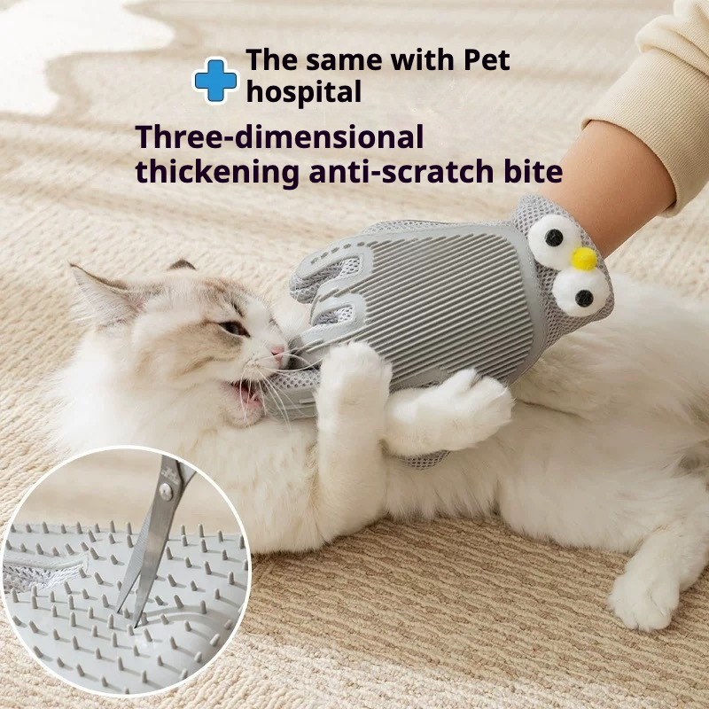 Deshedding Grooming Gloves — Massage + Hair Removal